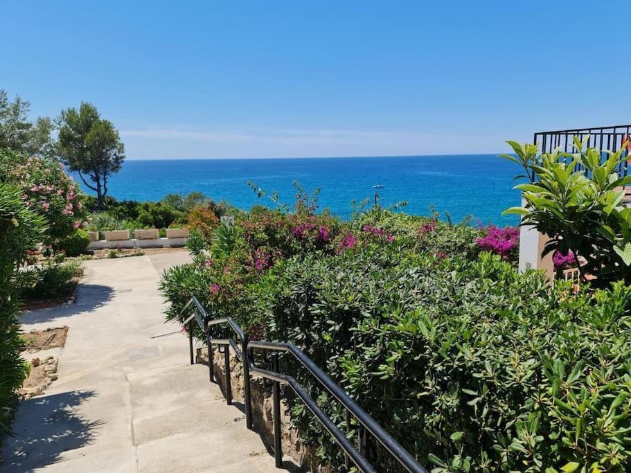 Appartamento Cal Indigo - Unique Flat In Cap Salou - Mind & Feet In Water Esterno foto